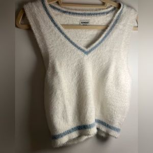 Aritzia Sunday Best Sweater Vest